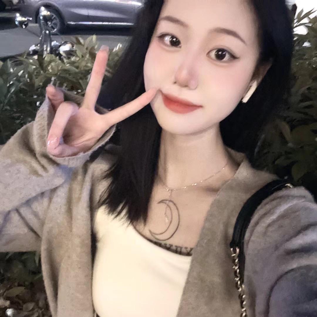 月月，