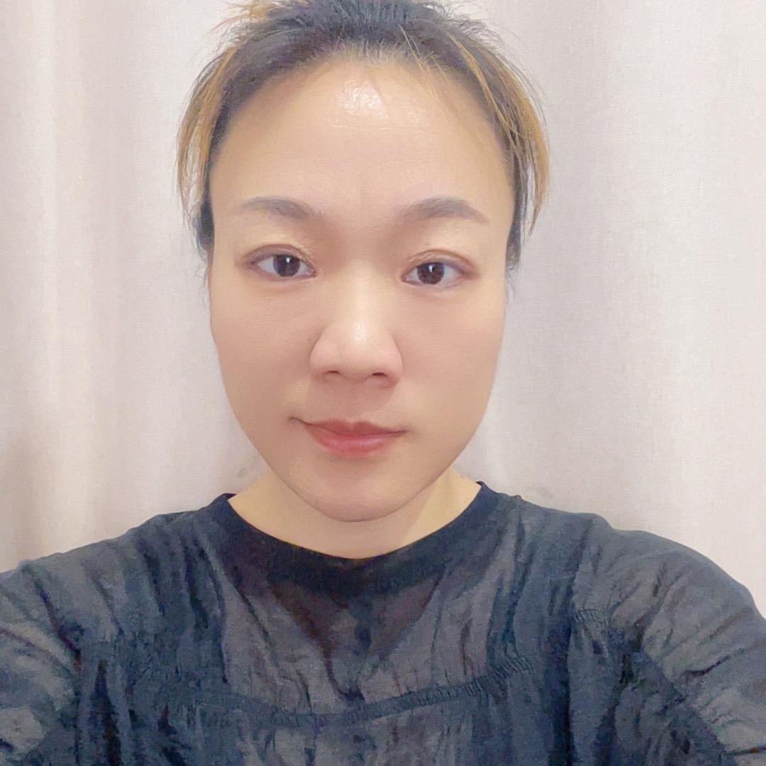 孙吉👉国丽婚纱