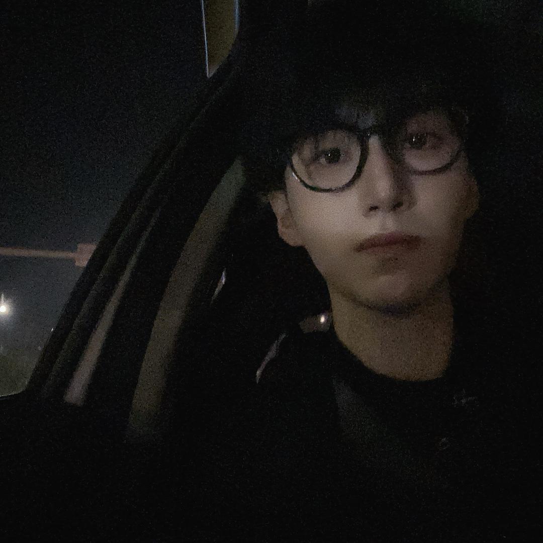 哇小鱿鱼🦑