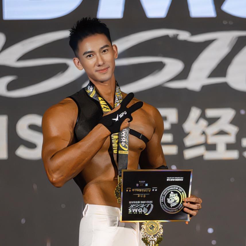 龙金宝