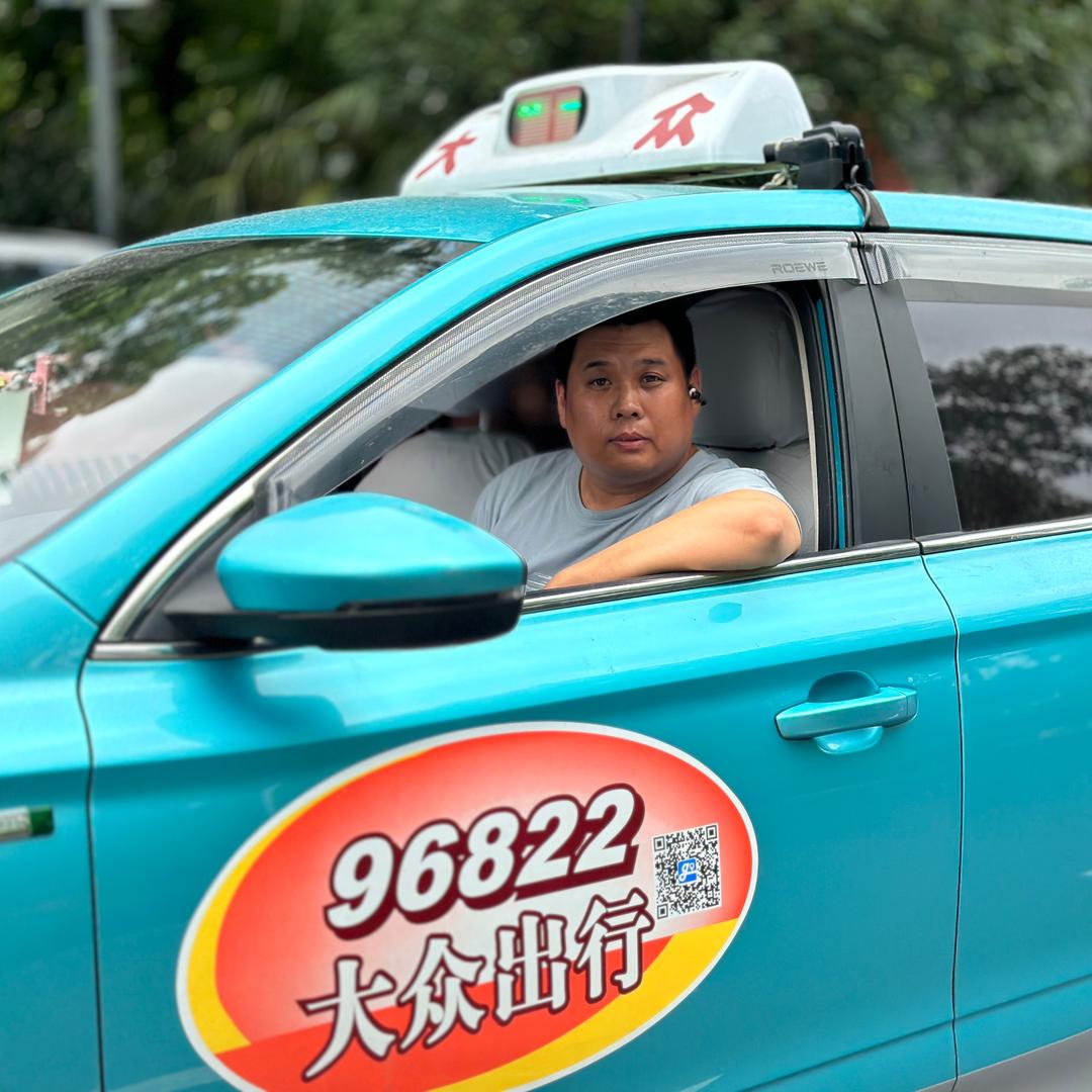 上海的哥小赵