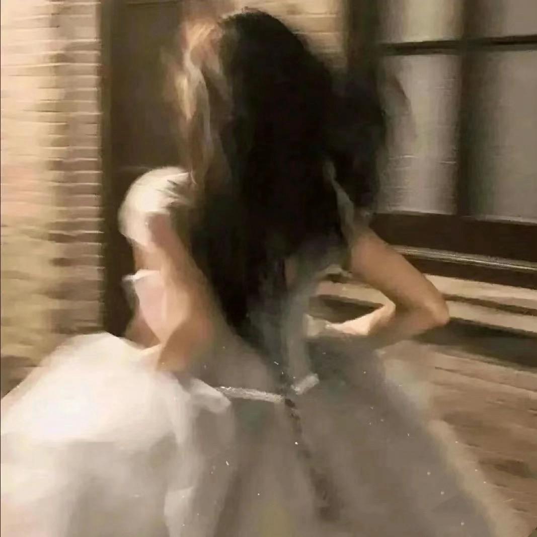 心照不轩