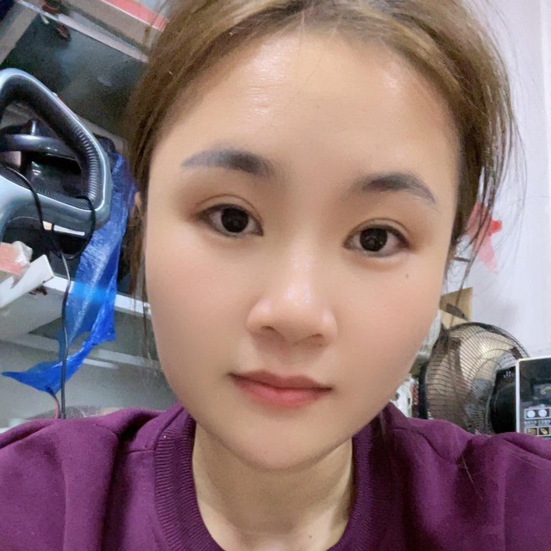 黄小小