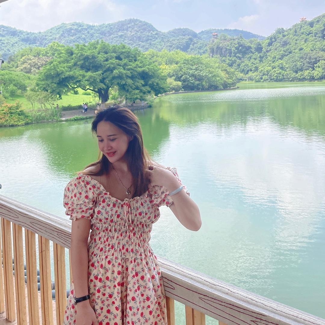 在北海开酸野的燕姐姐