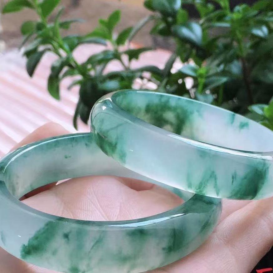 虹虹美玉手镯甄选