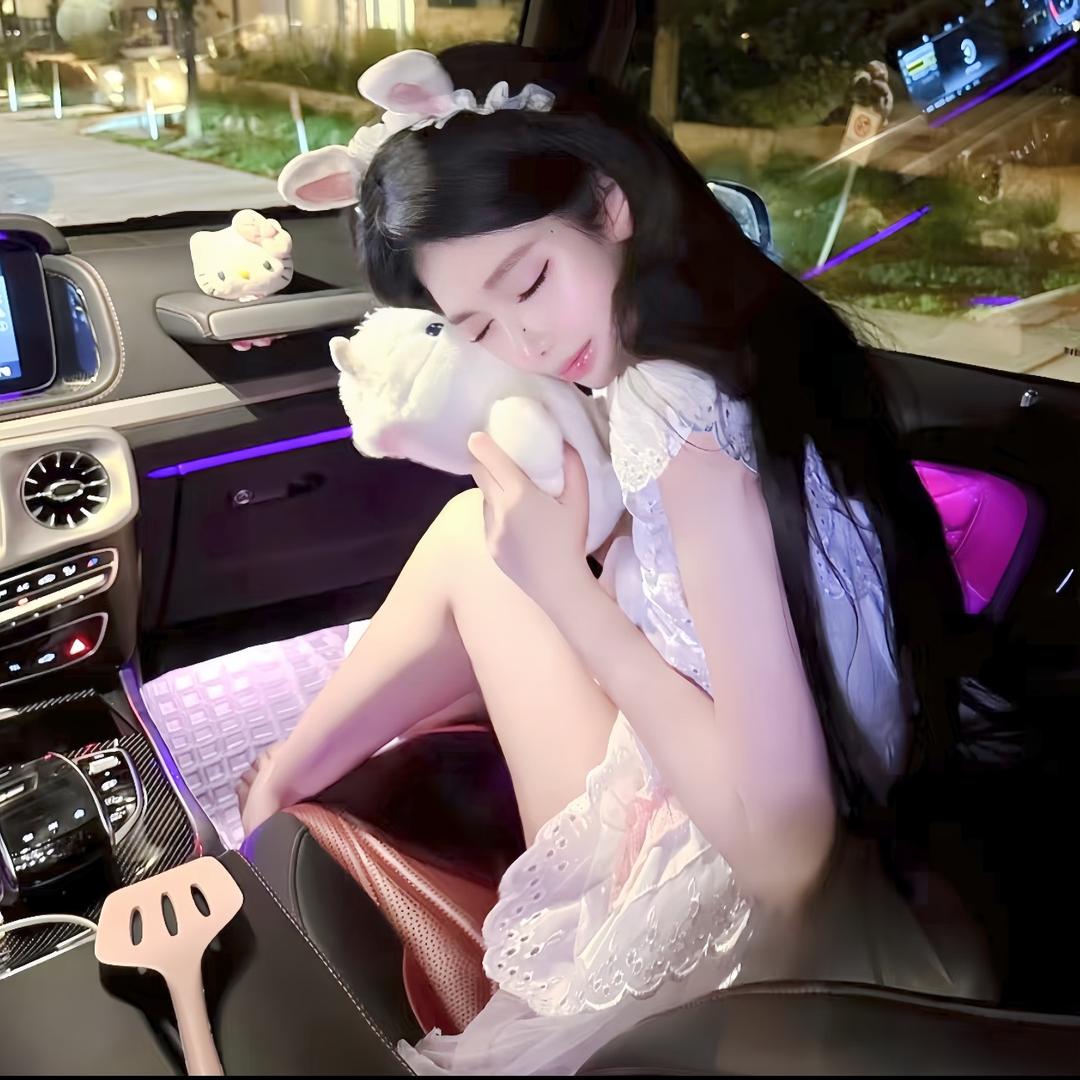 小兔🐰.