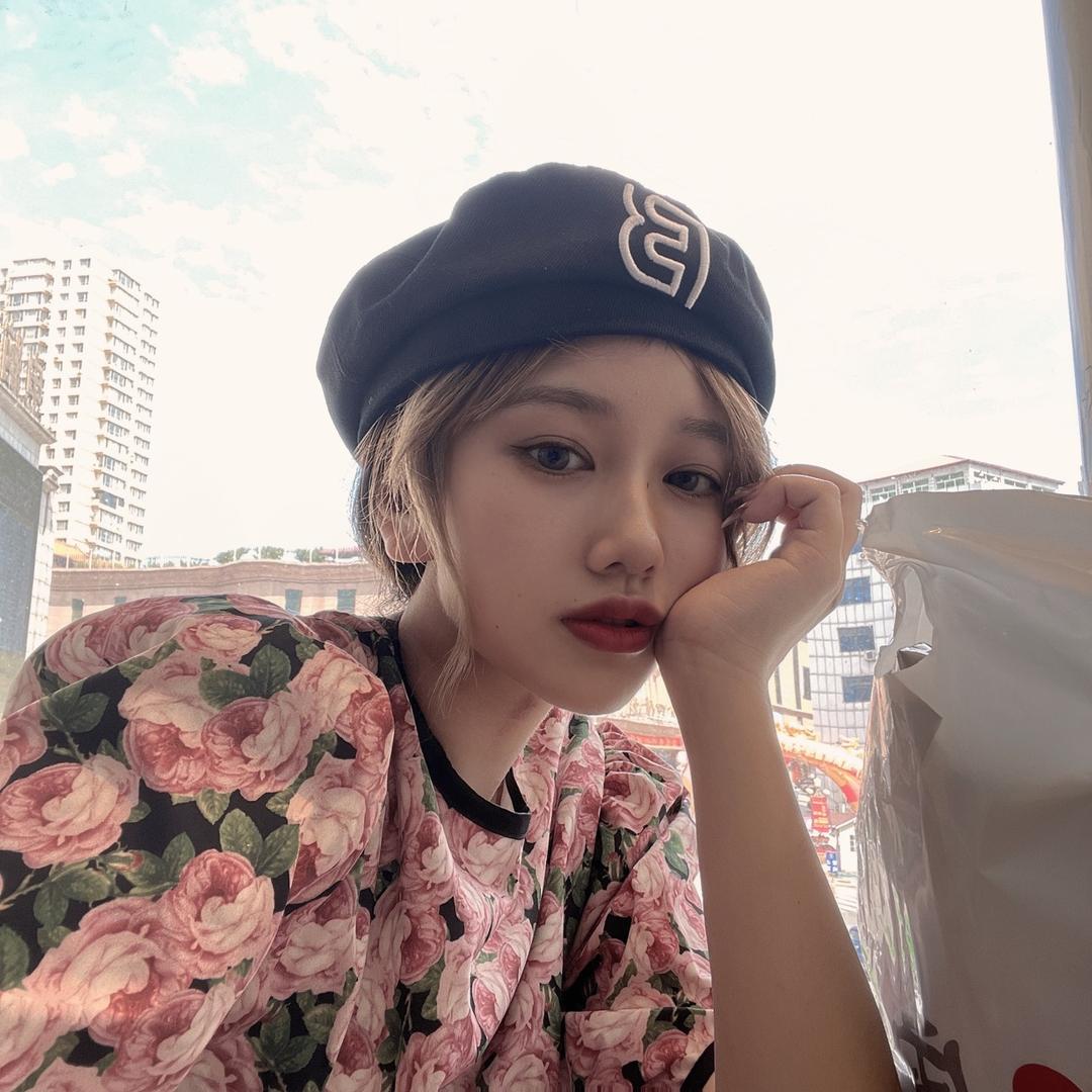 喜桃桃服装店(中午12:00开播)