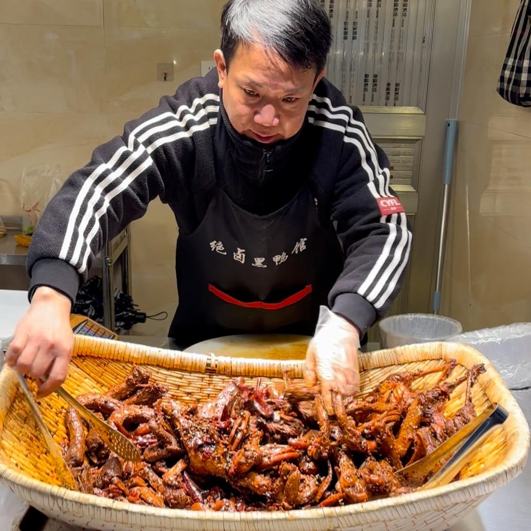 乐平兄弟卤味