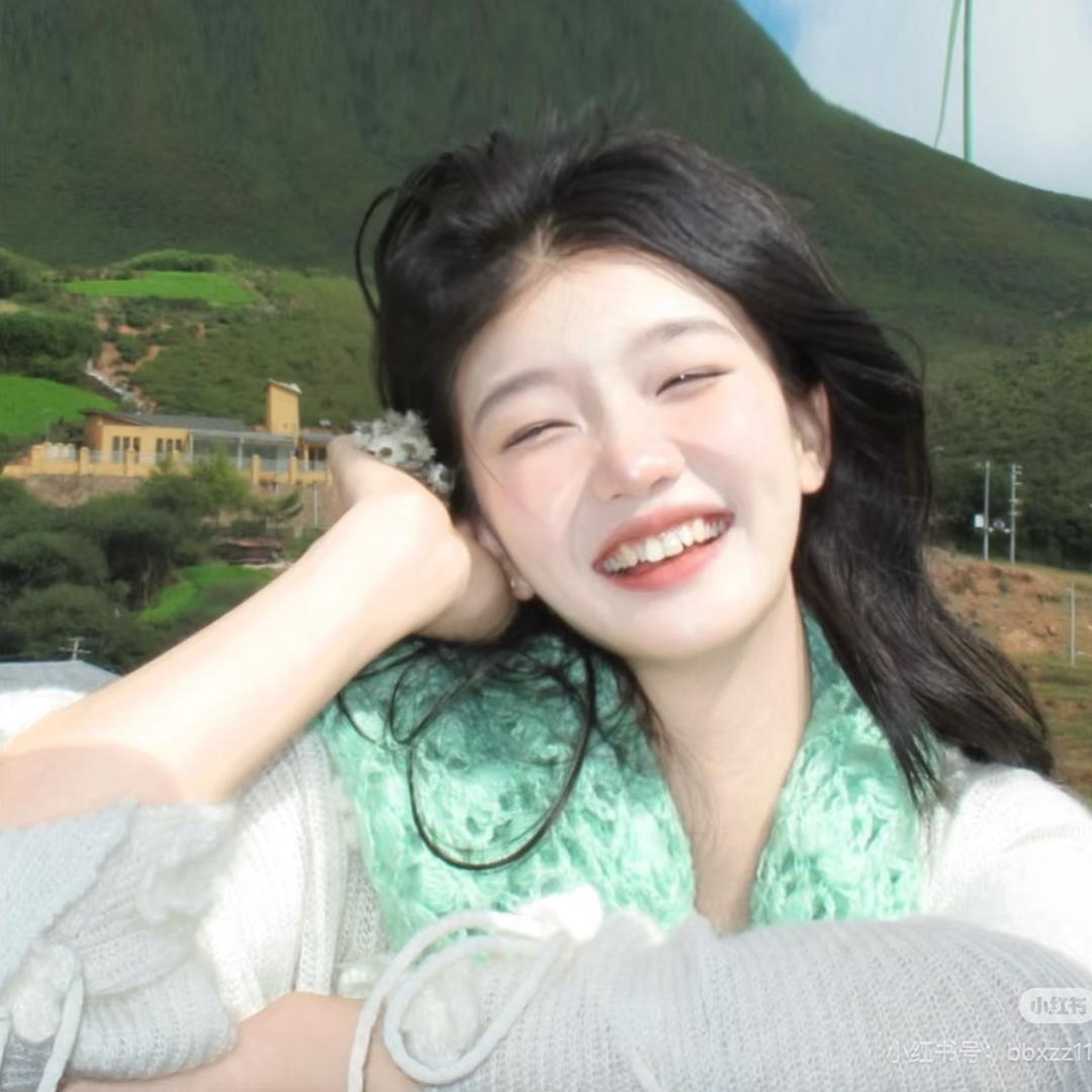 欣欣子.