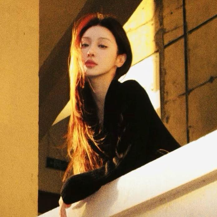 彭美丽ā.