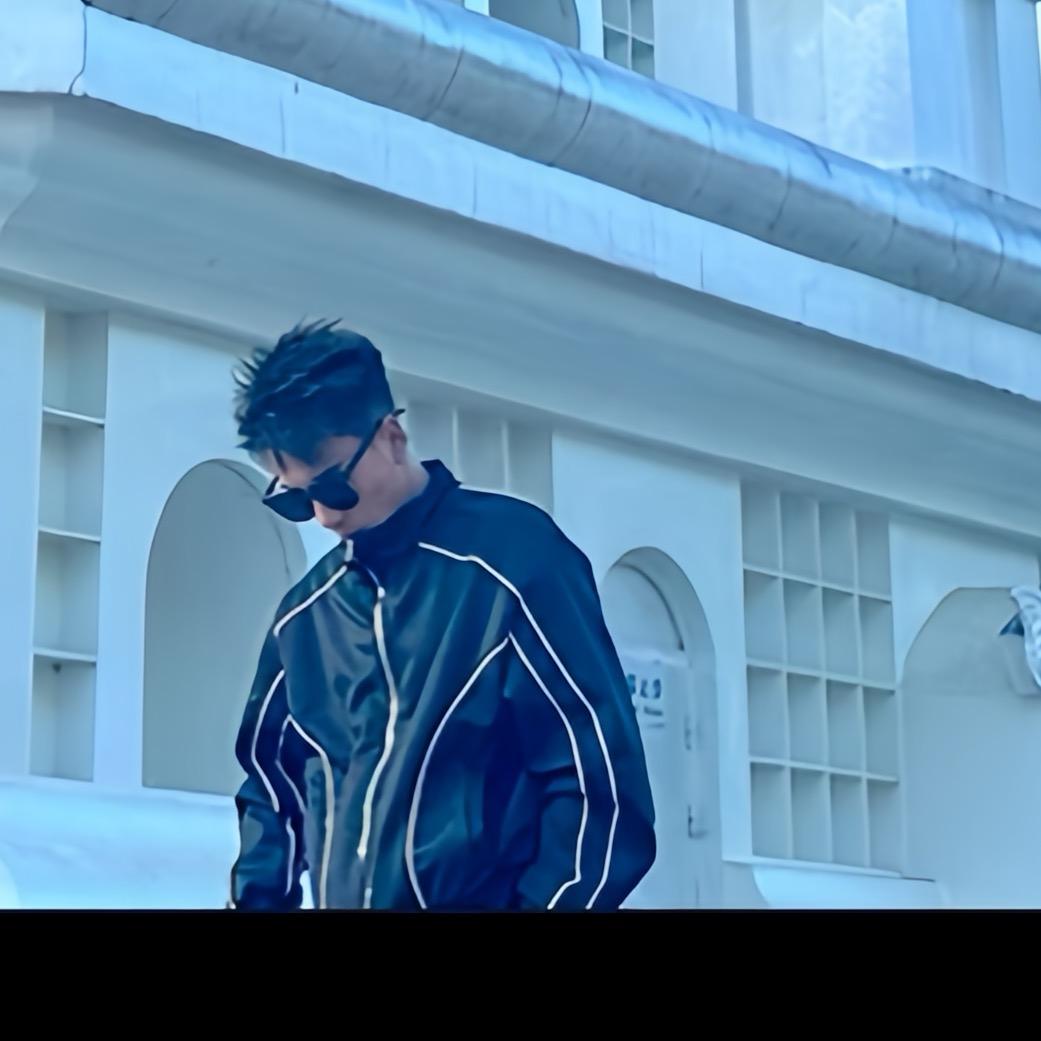 腾冲设计师   刘梵