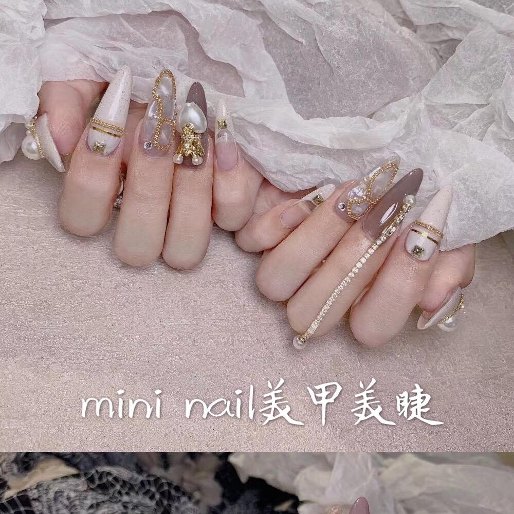 蒙自萌妃美甲店