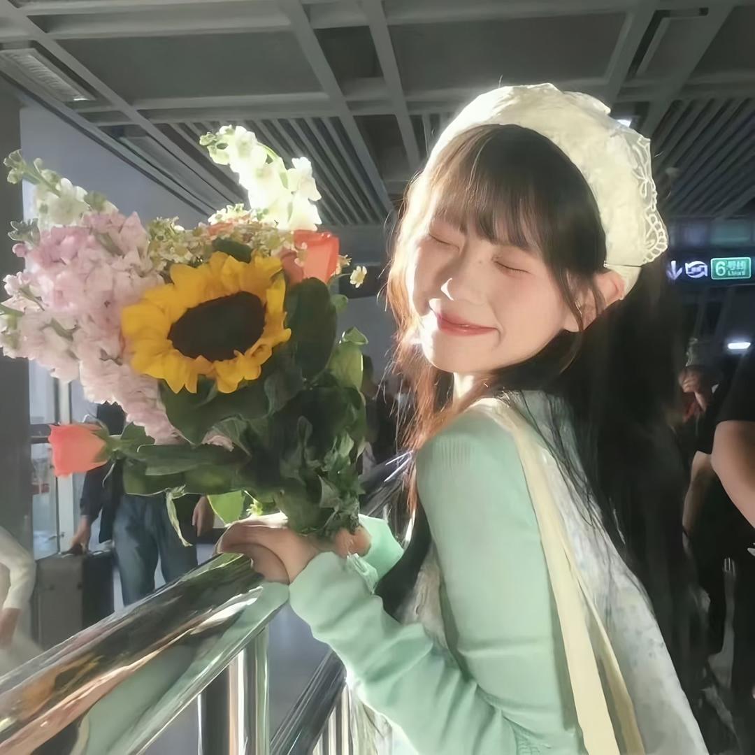 菲菲吖