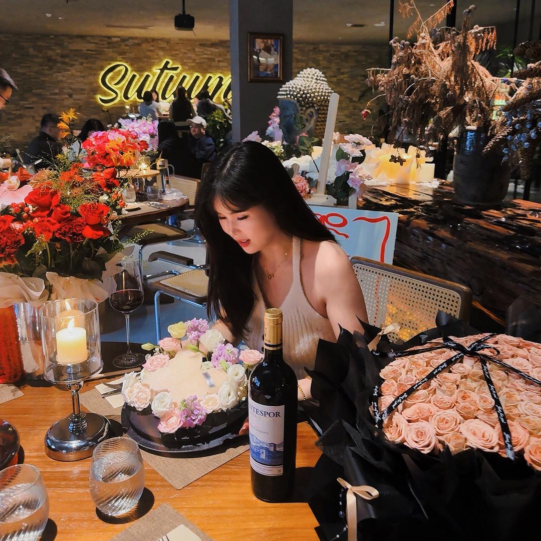 闪闪的金针菇🍄