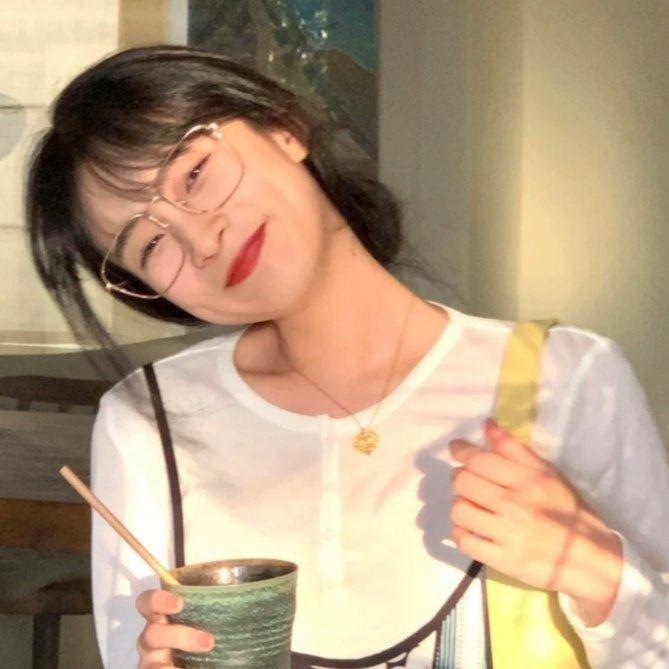 有审美的成成