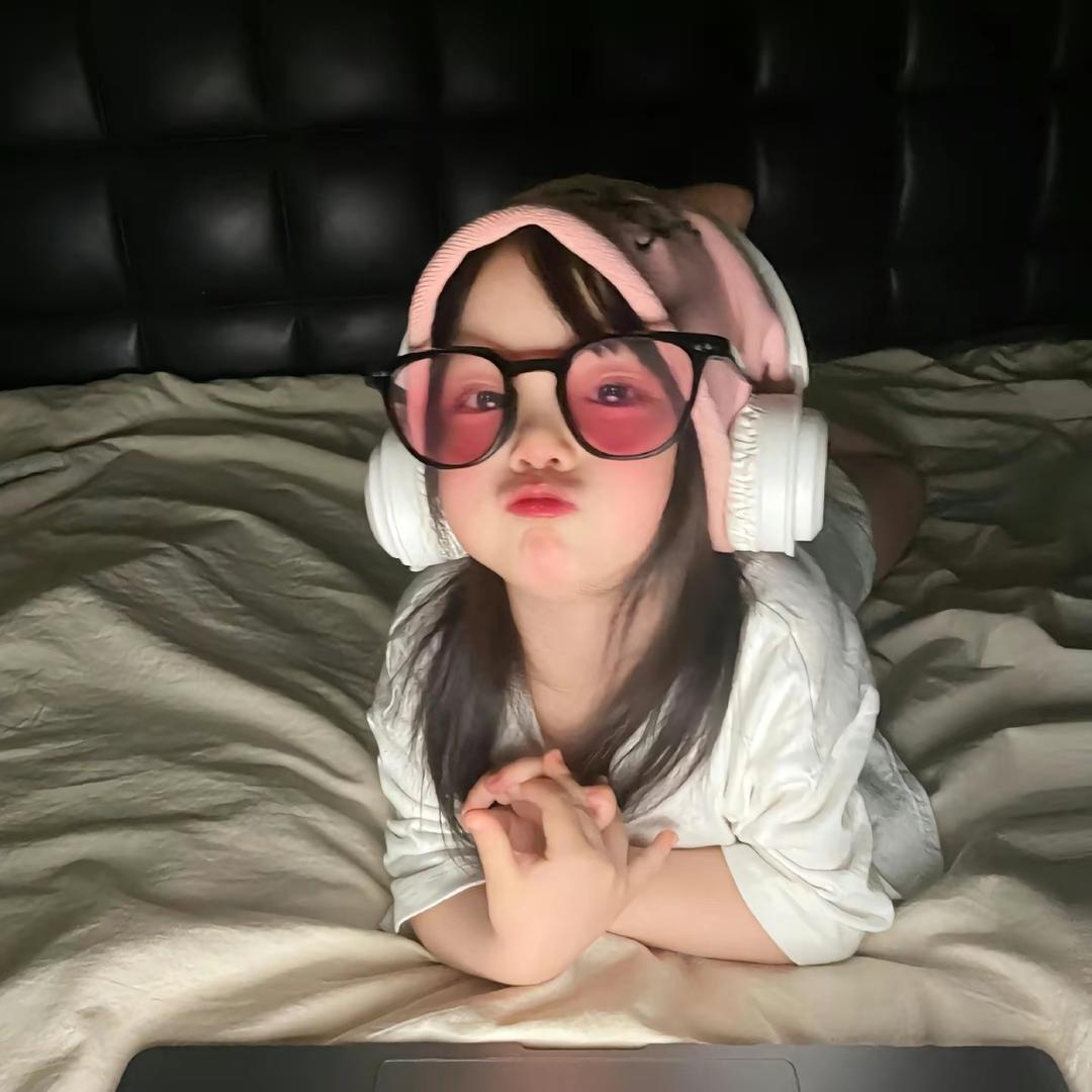 拉屎超快且顺畅的美少女