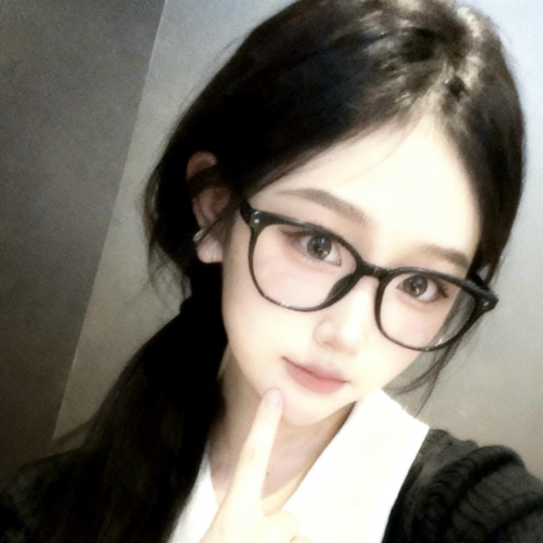 美女也会ᵉᵐᵒ