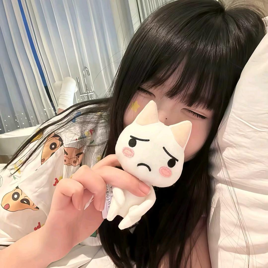 少哭.
