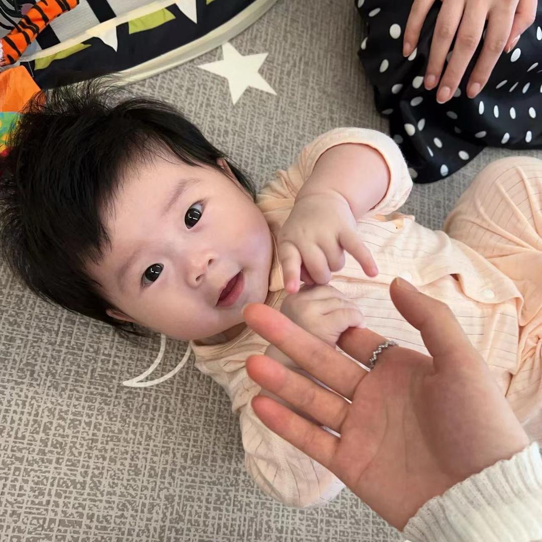 书瑜和泽泽👧👶