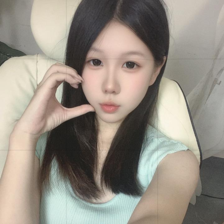 嘟嘟^