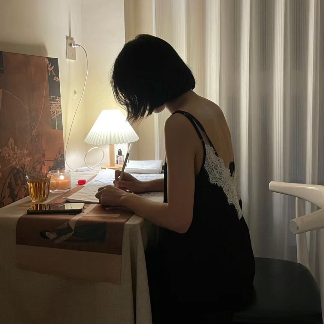 阳光明媚中老年美少女☁️