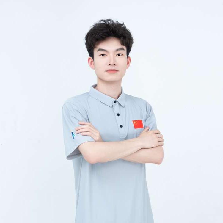 随州公共活动中心游泳馆余教练