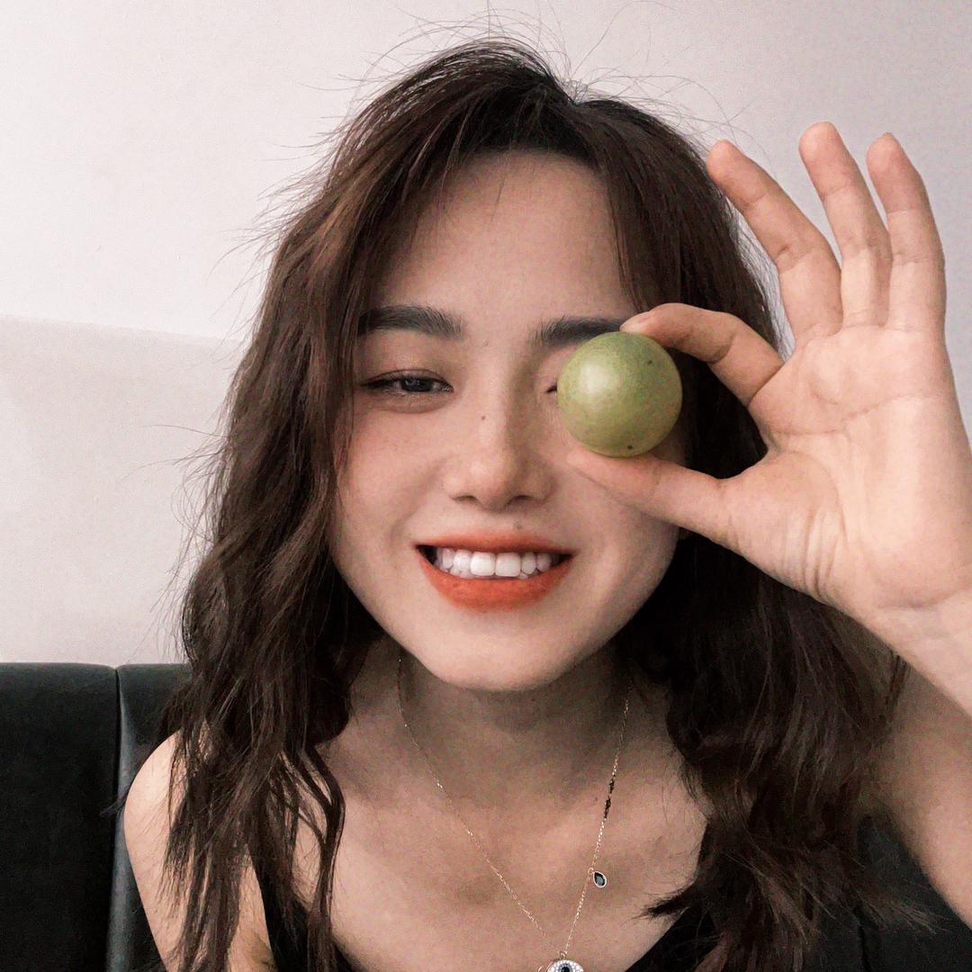 在保山卖烤面筋的小乔