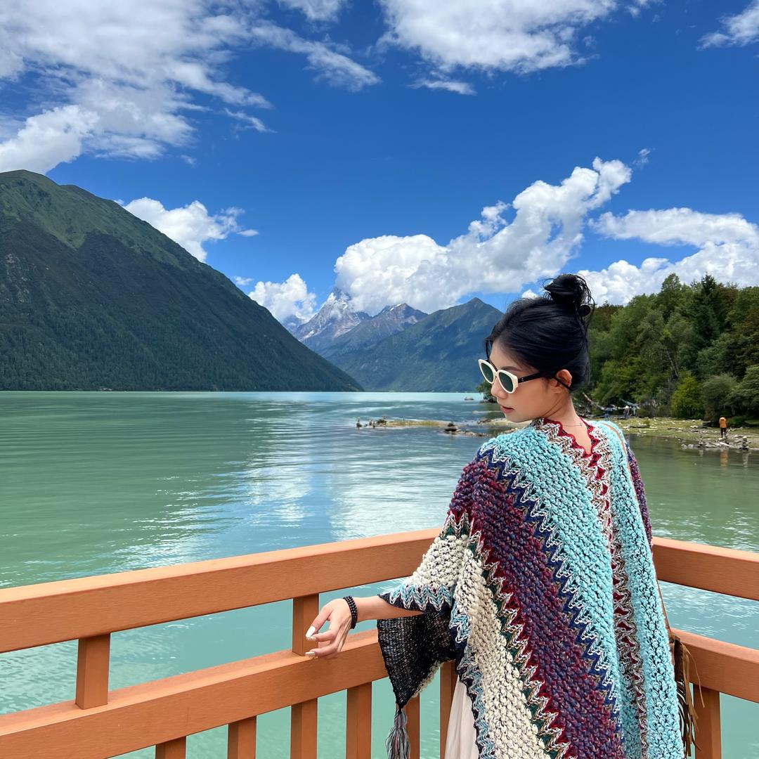 十三月羊绒毛衣工厂店