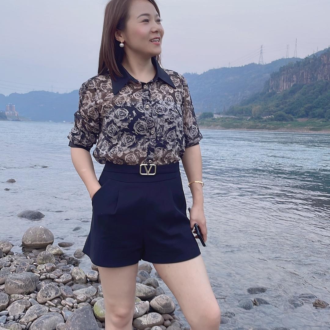 酒都杜莉