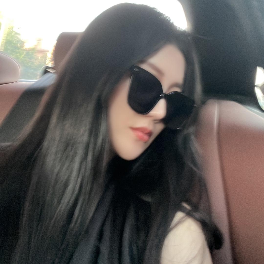 方知知