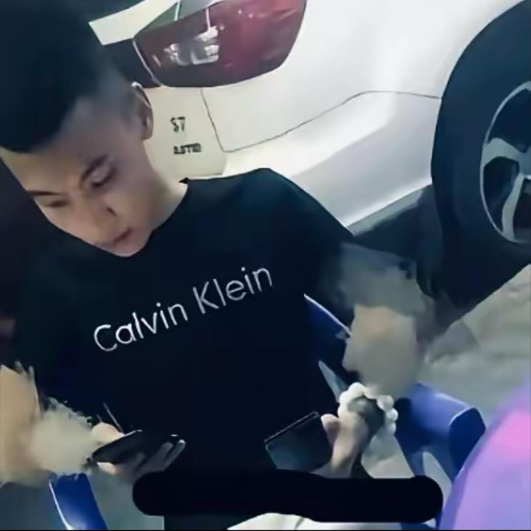 𝑳𝒂𝒛📿
