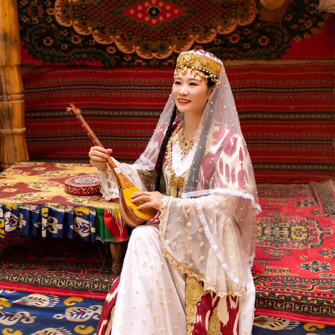 喜欢玩黄金的小姐姐