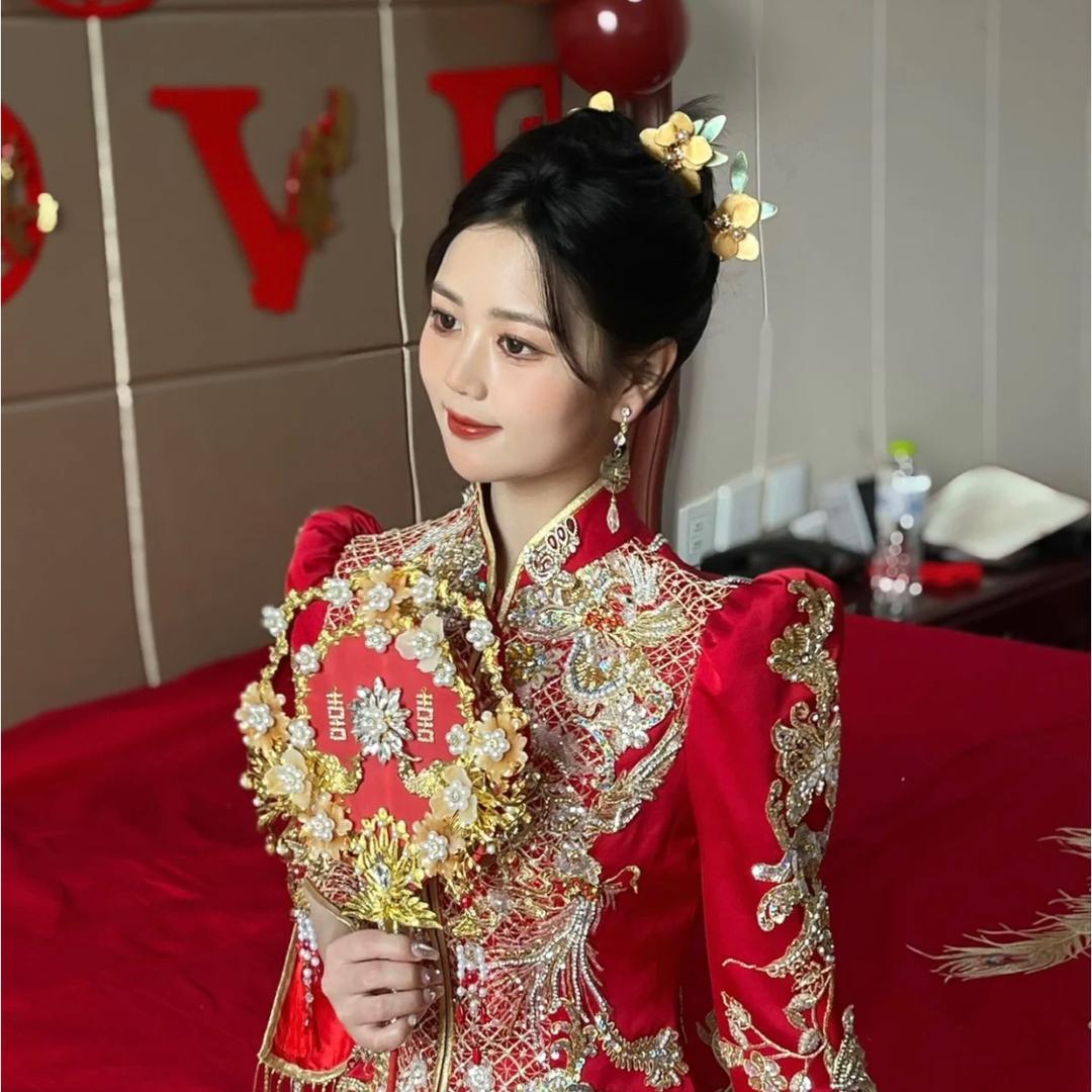 化妆师希希💒