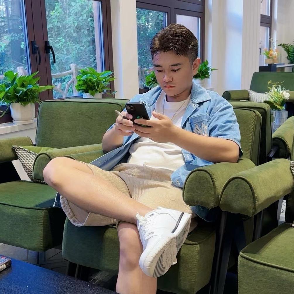 飞飞在上海看脸1
