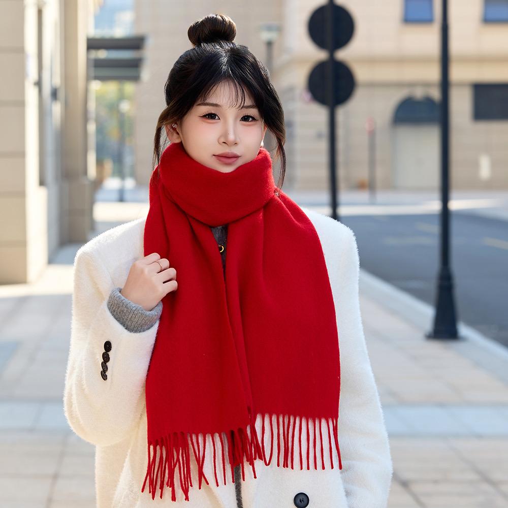 田秋里围巾服饰店