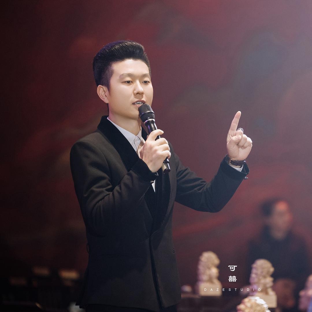 濮阳主持人·小松