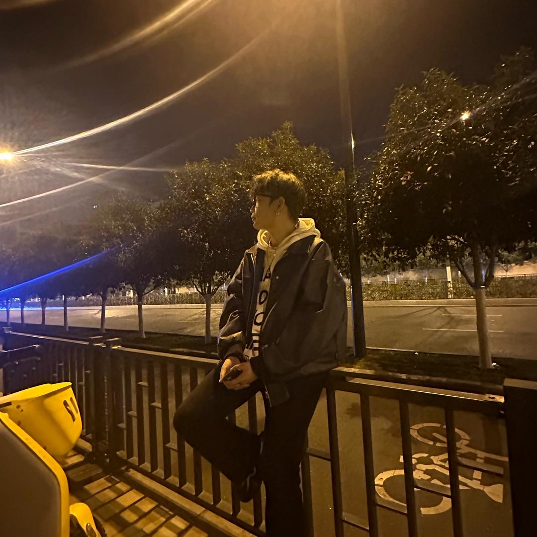 品沙龙 宇