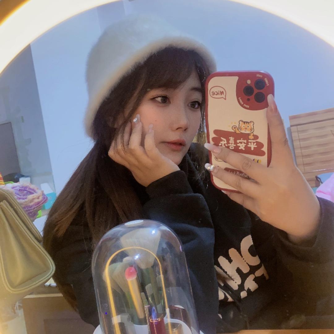 周周有钱花🦋꧔ꦿ᭄