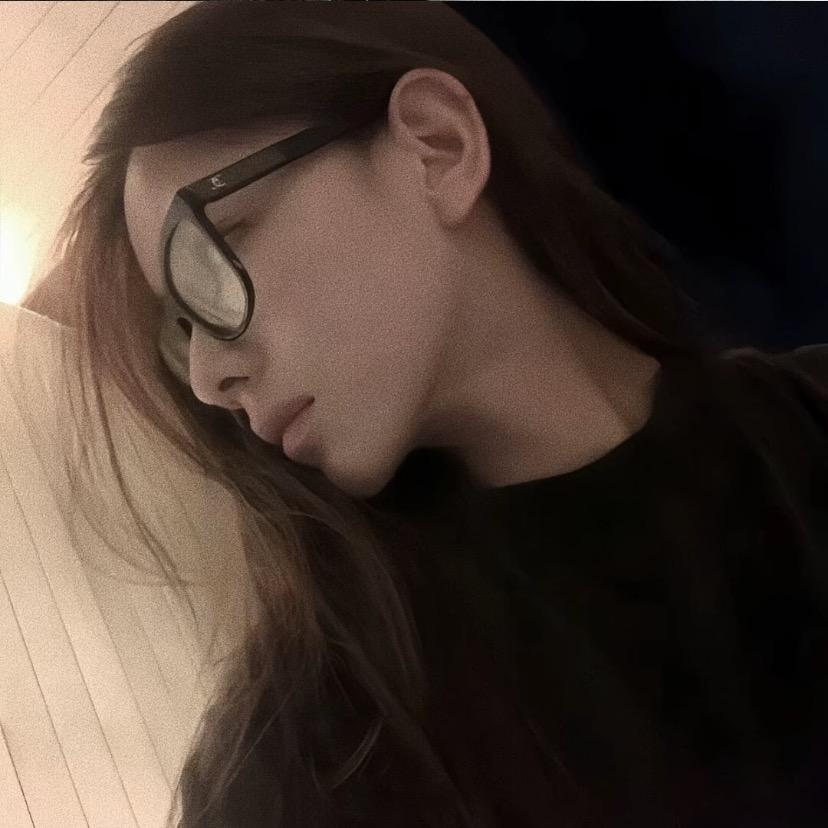 Cc💋
