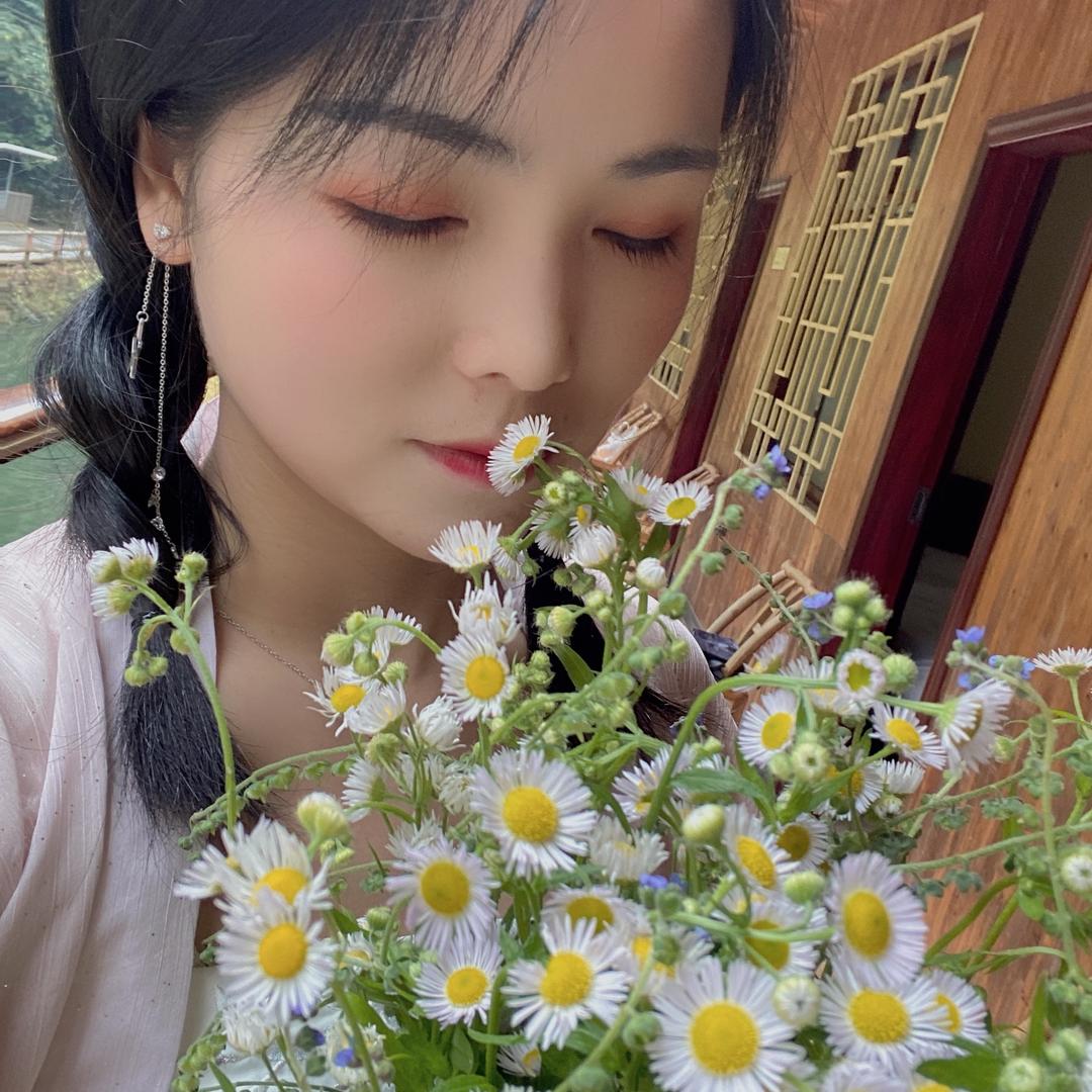 _晓芳