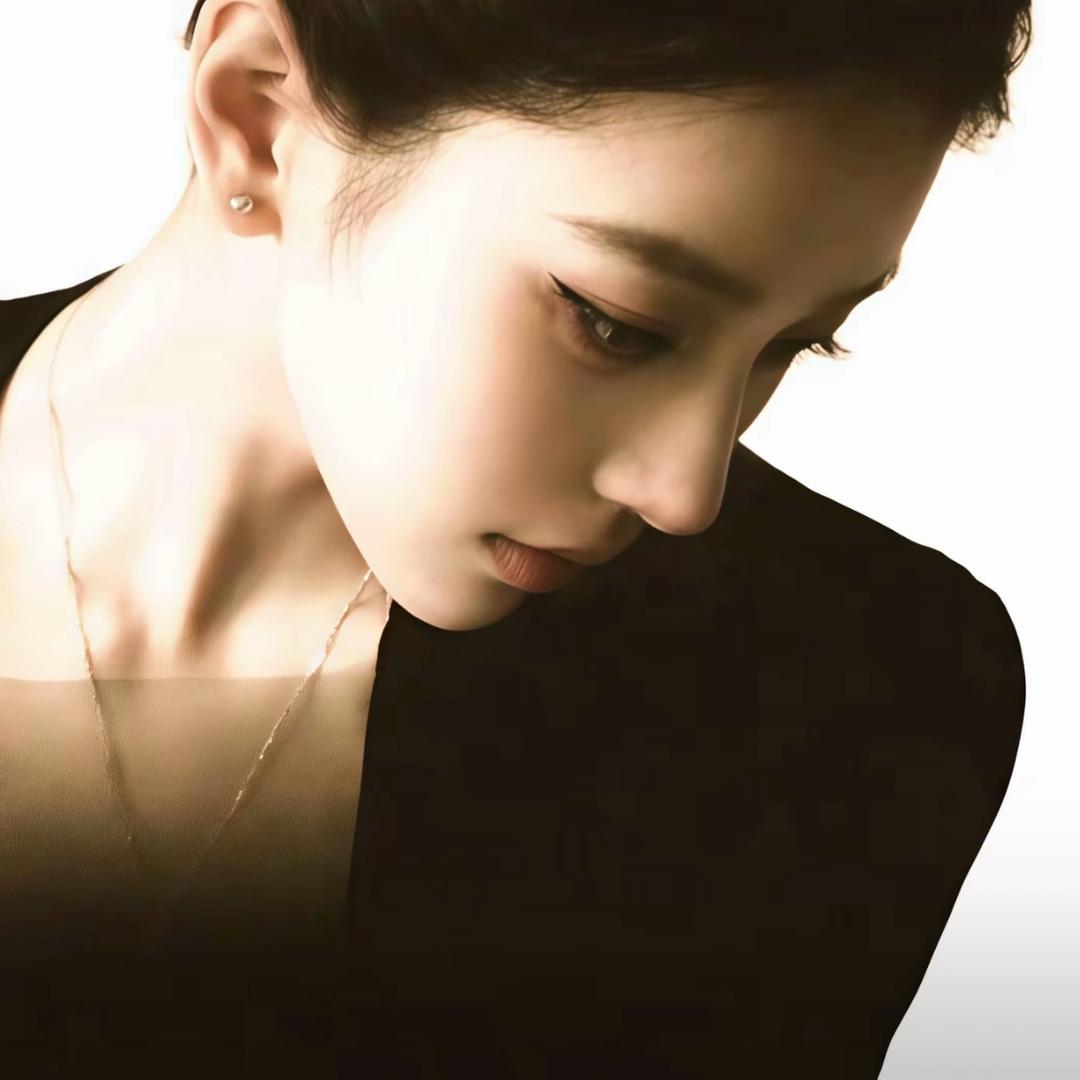 ￴￴￴  ￴￴ ￴  ￴￴