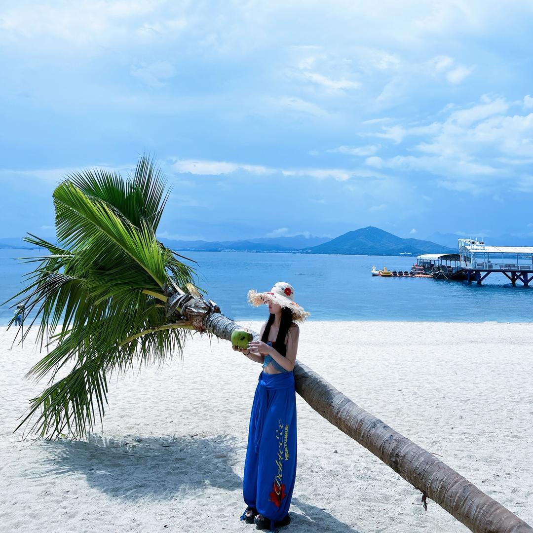 百花街•喜見女装