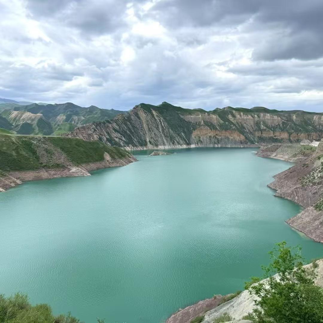 艺术哥《翠升生翡翠》