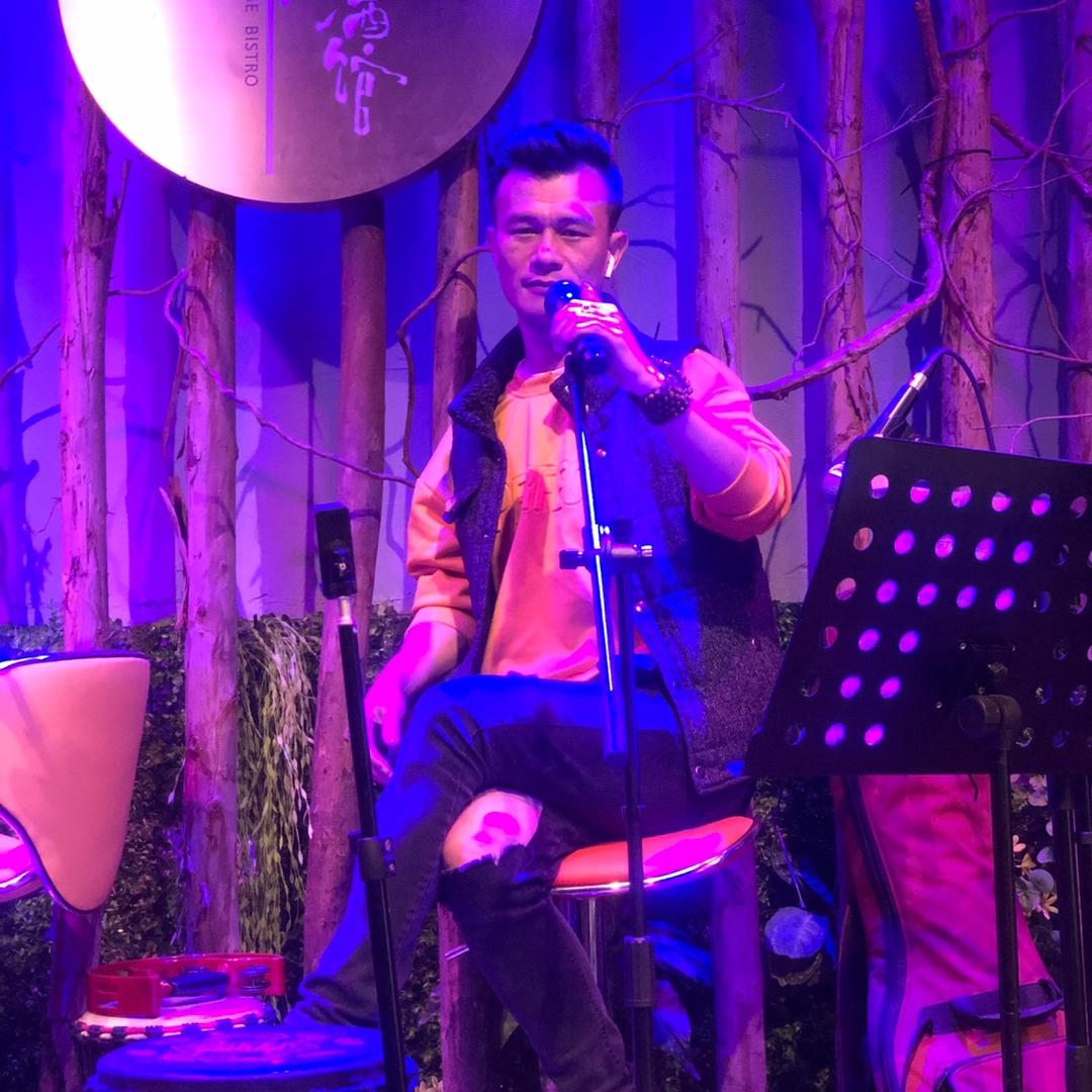 阿雄哥（木工➕音乐达人）