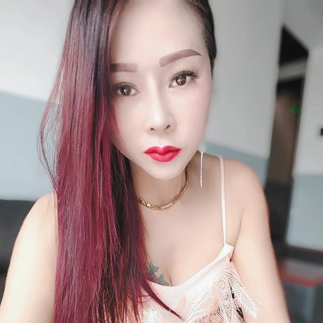 小霞