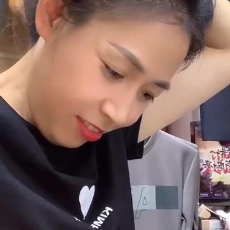 兔兔姐（领秀男装）
