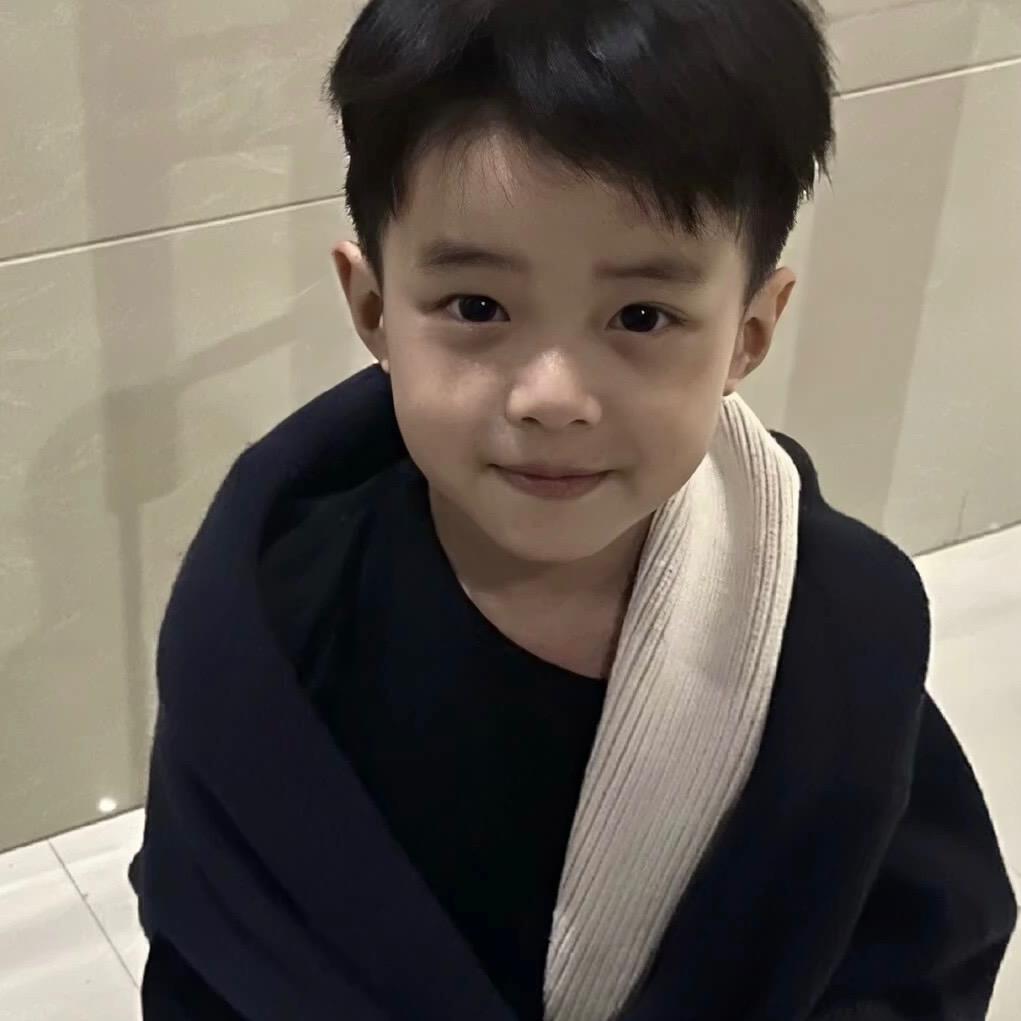 🎱爱大金的小辉