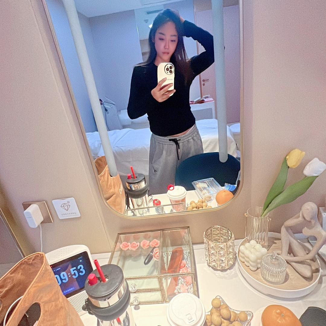 多米小姐姐