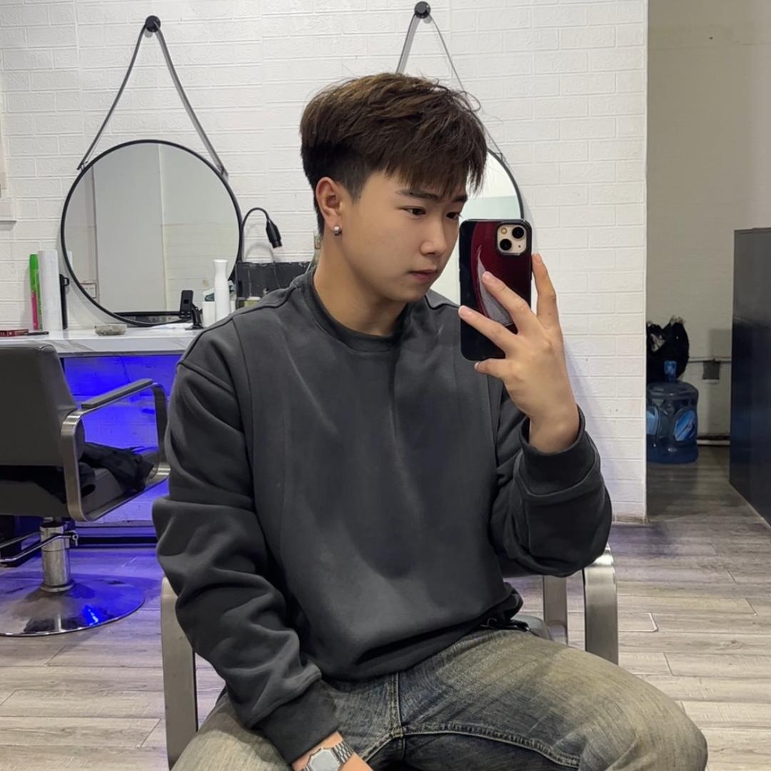 晓华要💇（惠水元素沙龙发型工作室）