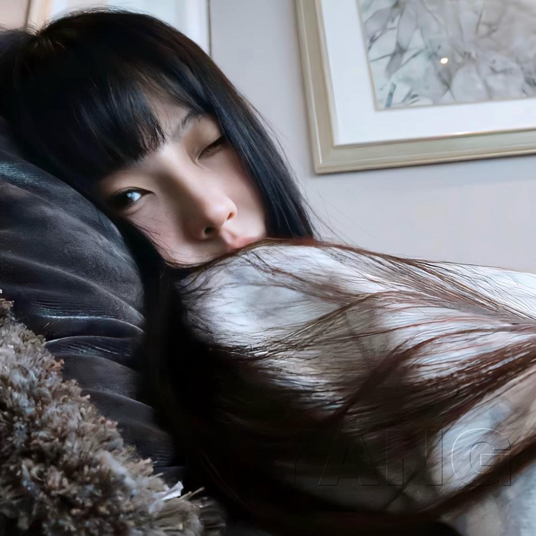 小77.